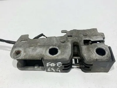 Broasca capota fata / motor 5J0823509E Skoda Fabia 2 facelift (2010-2014)