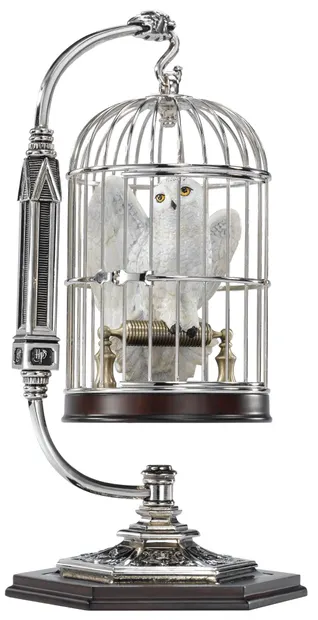 Figurină The Noble Collection Movies: Harry Potter - Hedwig, 25 cm