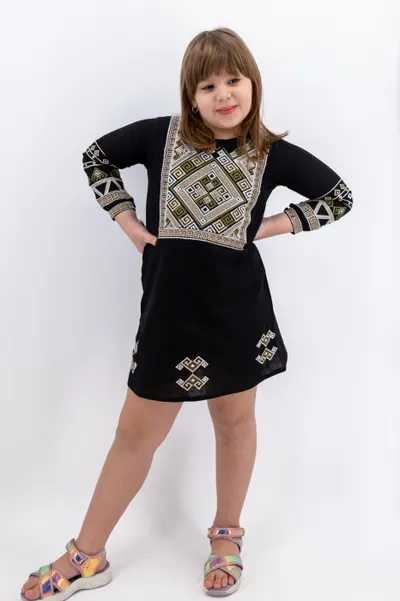 Rochie traditionala fetite Roza 2