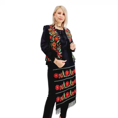Costum Popular cu broderie traditionala Priscilla 4