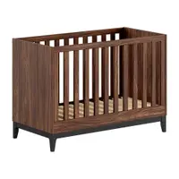 Pătuț în culoare naturală închisă cu aspect de lemn de nuc cu înălțime reglabilă 60x120 cm Ilyas – Vipack