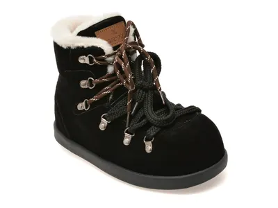 Ghete GRYXX negre, 5808, din piele intoarsa