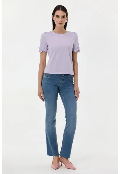 Tricou cu model uni si insertii din dantela - Lila