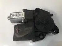 Motoras macara geam stanga fata 807310719R Renault Megane 3 facelift (2012-2016)