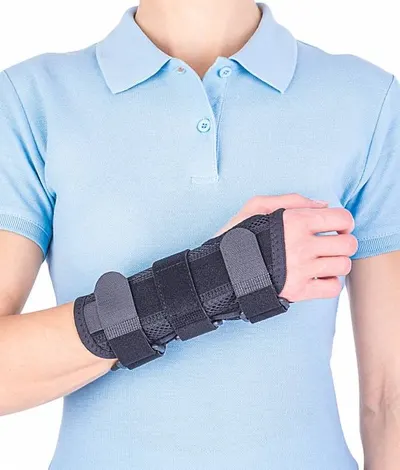 CARPOFIX Orteza de incheietura, marimea 3
