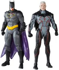 Set figurine de acțiune McFarlane DC Comics: Multiverse - Omega vs Batman (Gold Label), 18 cm
