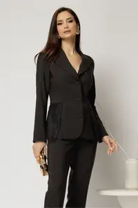 Sacou dama negru cu aplicatii din dantela si croi cambrat