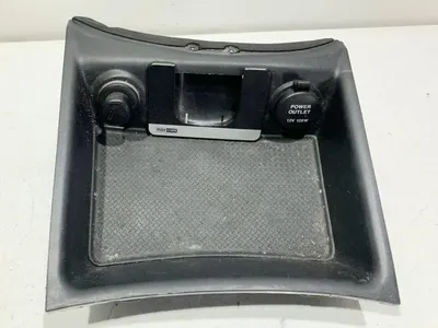 Spatiu depozitare / sertar / priza 84691-2B000 Hyundai Santa Fe 2 (2006-2012)