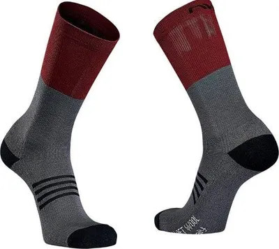 Șosete de ciclism pentru bărbați Northwave Extreme Pro High