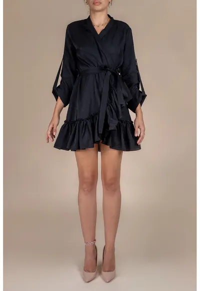 Rochie petrecuta cu mansete late si volan Black