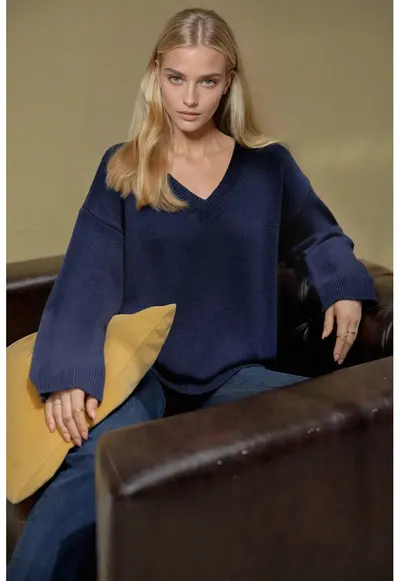 Pulover dama - gros - decolteu in V - albastru - tricot