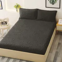 Cearsaf / Husa cu Elastic Cocolino 180x200cm si 2 fete de perna 50x70cm, Gri inchis, flori embosate in relief