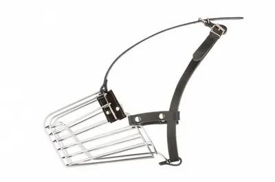 Botnita de metal, cromata, captusita cu neopren, circumferinta 26 cm x lungime 9.5 cm x inaltime 10 cm