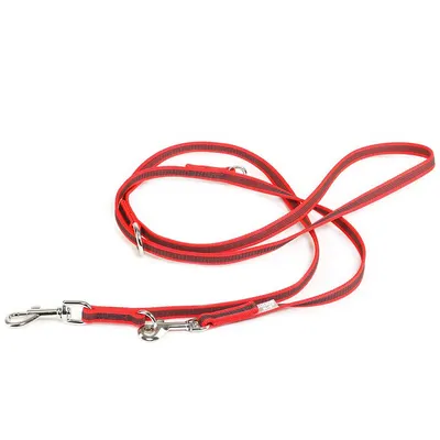 Lesa antiderapanta cu maner, rosie, dublu ajustabila, 20 mm x 2.2 m, pentru caini cu greutate de pana la 50 kg