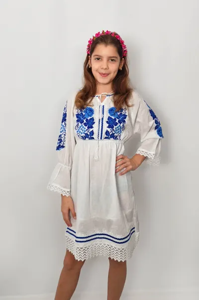 Rochie traditionala fetite Andrea 2