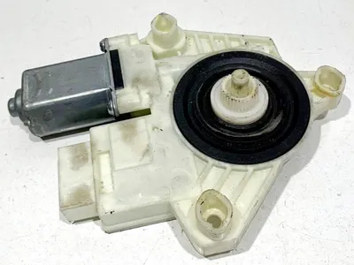 Motoras macara geam dreapta spate 5Q4959812A Volkswagen Golf 7 (2012-2017)