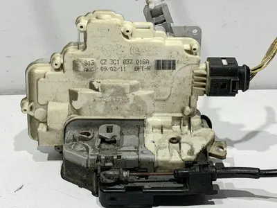 Broasca usa dreapta fata 3C1837016A Volkswagen Passat B7 (2010-2014)