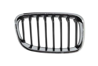 Grila radiator Dreapta SPORT, crom/negru potrivit BMW Seria 1 F20, 1 F21 1.5-3.0 2011-2015