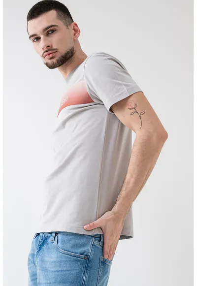 Tricou din bumbac cu decolteu la baza gatului - Gri deschis
