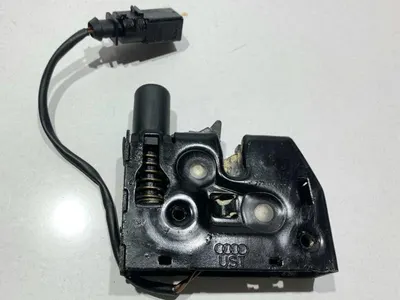 Broasca capota fata / motor dreapta 4G0823509C Audi A6 (2010-2018) [4G2, C7]