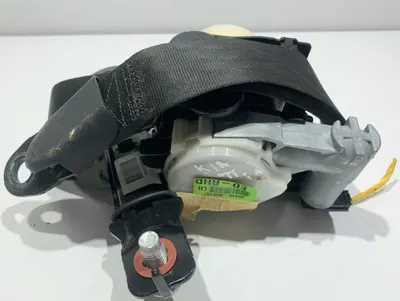 Centura de siguranta stanga fata 88810-3U210 Kia Sportage (2010-2015)