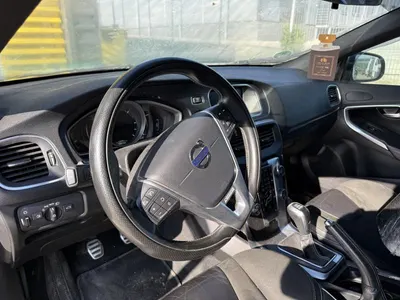 Plansa bord Volvo V40 (2012-2016)