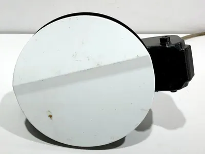 Capac / usa rezervor cu motoras / actuator culoare alba - lf9f 6V9809857A Skoda Fabia 3 (2014-2018)
