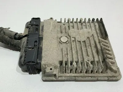 Calculator motor ecu 03L906023NF Skoda Octavia 2 facelift (2008-2013) 1.6 tdi CAYC