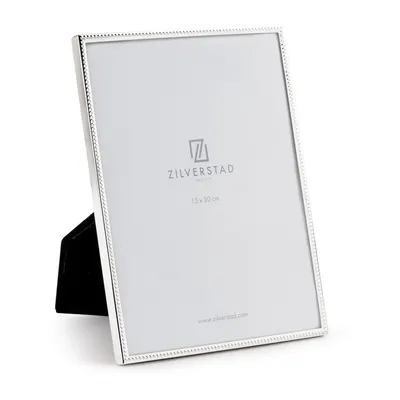 Ramă foto argintiu-lucios cu picior de susținere din metal 16x21 cm Sweet Memory Pearl – Zilverstad