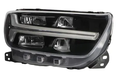 Far dreapta (LED, electric, cu motor) potrivit VOLVO XC40 09.17