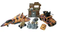 Set pentru copii Ocie - Bază militară cu avion de vânătoare și jeep