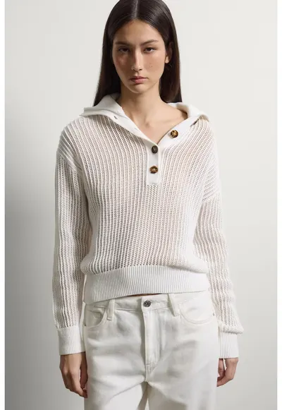 Pulover cu design cu perforatii - Alb