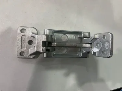 Balama usa spate stanga parte inferioara potrivit MERCEDES SPRINTER 906 06.06-06.18