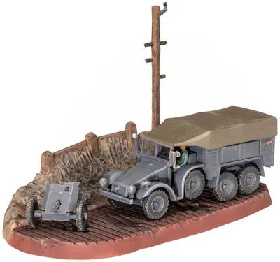 Model asamblabil Revell Militar: Camioane - Krupp Protze Kfz 69 cu 3.7cm Pak, 61 piese