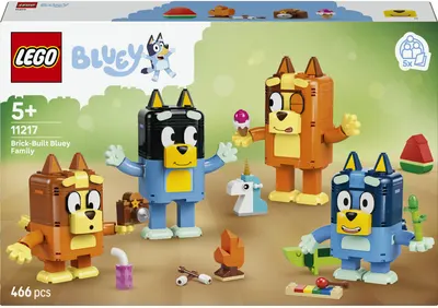 Constructor LEGO Bluey - Familia Bluey din cărămizi (11217)