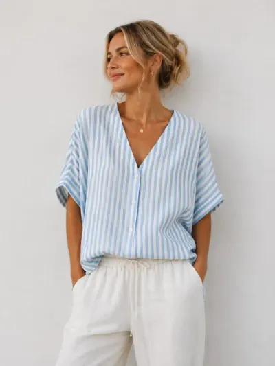 Bluza cu maneca fluture, nasturi in fata si dungi fine alb - bleu