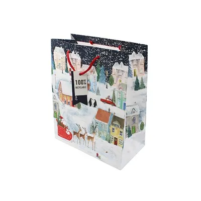 Pungă cadou Crăciun Eurowrap, model iarnă cu Moș Crăciun, 26,5 x 33 cm, cu burduf 14 cm și tag, reciclabilă