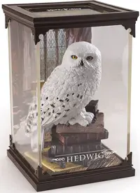 Statueta The Noble Collection Movies: Harry Potter - Hedwig (Magical Creatures), 19 cm