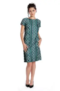 Rochie brocart CT23061 verde padure/alb geometric, Cesy | marimea S