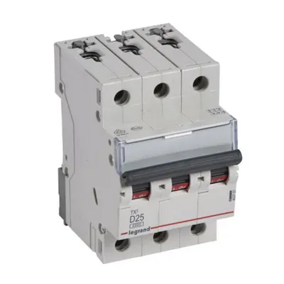 Disjunctor TX3 3P D25 6kA