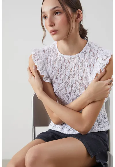 Bluza de dantela cu maneci scurte - Alb