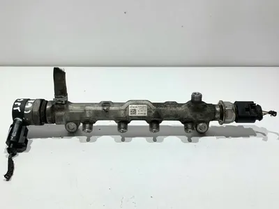 Rampa injectie 04L089D Volkswagen Golf 7 facelift (2017-2020) 2.0 tdi CRMB; CRK