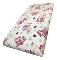 Cearsaf cu elastic pe colt 120x60 cm Bufnite indragostite cu roz