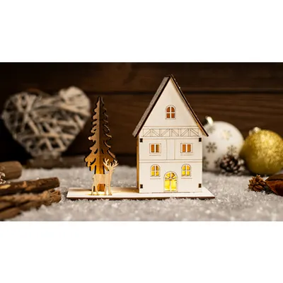 Casa de Craciun LED, lemn, cu baterii (X24001) Timer 6+18h, 3LED, 3000K, 2xAAA
