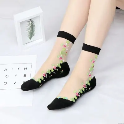 Sosete pentru dama, SS152, model flori, Alb/Negru, marime universala (35-39)