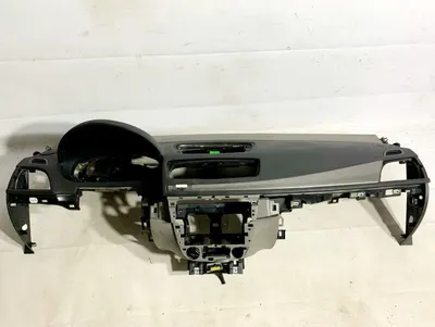 Plansa bord 681000020R Renault Megane 3 (2008-2012)