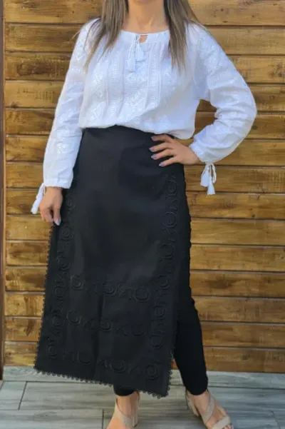 Fote brodate cu model traditional Flori 6