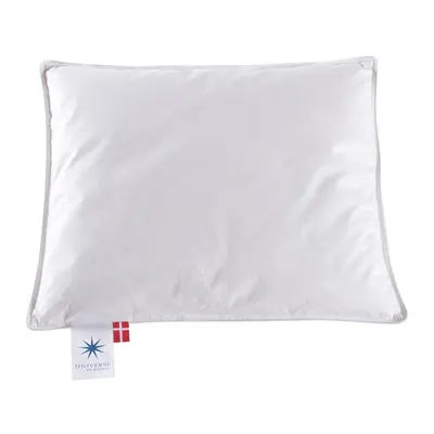 Pernă cu umplutură de pene de tip pătură pentru copii 40x45 cm Capella Junior – Universe of Sleeping