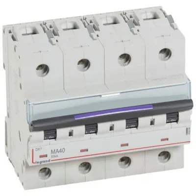 Disjunctor magnetic simplu DX³-MA - 4P - 40 A - 50 kA - curba MA - 6M