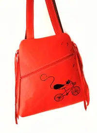 Rucsac corai din piele naturala ,lucrat manual ,cu pisicuta pe bicicleta,unicat
